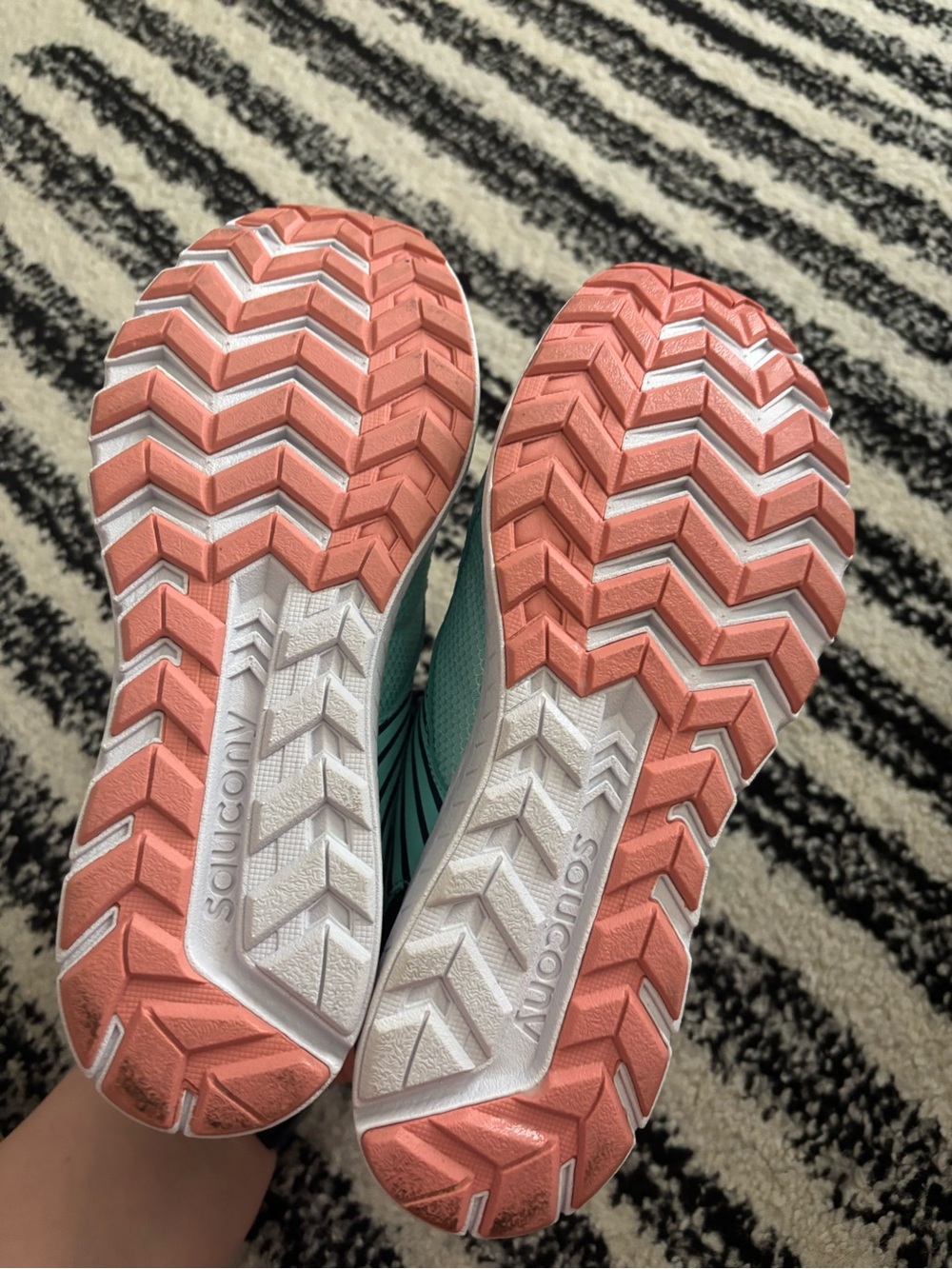 Saucony Velocer A/C Sneaker Kids US 5.5 Accessible Velcro Like New Comfy - Picture 6 of 8